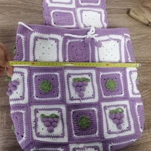 Sac en crochet fait main personnalisé 2025 pour femme – Dernière collection, motif brodé tendance, artisanat textile et de tissu - Product Image 3