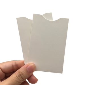 Couverture <span class=keywords><strong>de</strong></span> pochettes <span class=keywords><strong>de</strong></span> passeport bloquant la RFID avec logo personnalisé - Product Image 4