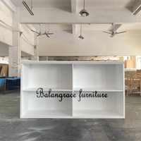 Nouveau design moderne, robuste et esthétique, location de meubles pour fêtes de mariage, table de bar blanche à cadre standard