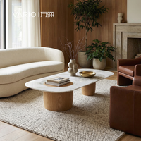 Meubles de style italo-français pour la rénovation de la maison VARIO : salon, table à manger, chaises, table basse