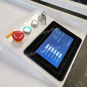 Machine de nettoyage au laser à fibre portative continue de 2000 W pour le décapage de la rouille sur le métal et l'aluminium avec refroidissement par eau - Product Image 3