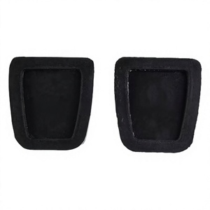 Tapis de pédale de frein et d'embrayage en caoutchouc, pour Toyota RAV4 Camry Land Cruiser Celica, 2 pièces, 31321 14020 - Product Image 1