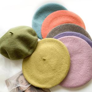 Vente en gros de chapeau de peintre en feutre de laine de qualité pour femmes, chapeau béret français chaud de princesse bonbon de plusieurs couleurs - Product Image 3