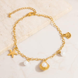 Chevillères tendance en acier inoxydable plaqué or 18 carats en forme de cœur pour femmes, idéales pour le quotidien - Product Image 4