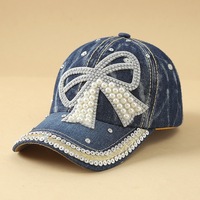 Gorra Trucker Unisex Vintage de Mezclilla Lavada de 6 Paneles con Diseño de Lazo de Perlas y Diamantes de Imitación, Transpirable, Impermeable y Ajustable