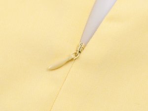 SHENZHU 2026 Nuovo Abito Primaverile da Donna Elegante <span class=keywords><strong>e</strong></span> alla <span class=keywords><strong>Moda</strong></span>, Vestibilità Slim, Dolce, con Pieghe <span class=keywords><strong>e</strong></span> Perline, Senza Maniche, Scollo a V 10031 - Product Image 6