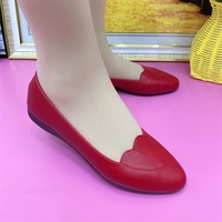 Chaussures d'été pour femmes à semelle souple monocouche, nouvelle collection 2025, à enfiler, bout rond, plates, pour mère, femme d'âge moyen et âgée, semelle en caoutchouc
