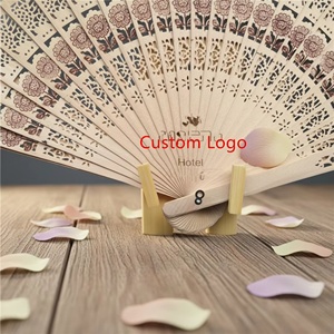 Abanico de Mano Plegable de Bambú Grabado Personalizado con Logotipo, Abanico Portátil de Madera para Actividades Empresariales - Product Image 4