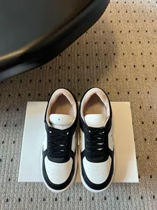 Chaussures de Skateboard Sportives de Luxe pour Femmes de Marque de Créateur Haut de Gamme, Qualité Supérieure 5A, Tige en Toile, Doublure en Coton, Lacets, Semelle en Caoutchouc, Tendance Mode - Product Image 4