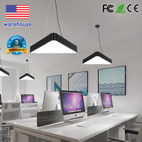 Luminaire linéaire LED intelligent CE personnalisable et connectable, type lustre, pour décoration suspendue commerciale, idéal pour les bureaux et espaces longs