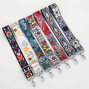 Bretelles réglables en polyester de style ethnique Nouveau style Imprimé Armure Bandoulière pour sacs Gaufrage Impression Crochet Accessoire - Product Image 1