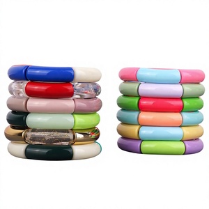 กำไลเรซิ่นทำมือสำหรับผู้หญิง สีสันสดใส น้ำหนักเบา เครื่องประดับแฟชั่นสำหรับงานปาร์ตี้ งานแต่งงาน งานเฉลิมฉลอง และสวมใส่ในชีวิตประจำวัน - Product Image 1