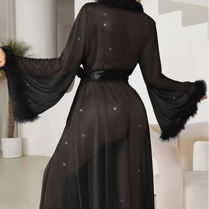 ชุดคลุมวีเนคสีเงินเงาแบบใหม่ พร้อมขนเฟอร์ ขายส่ง เสื้อคลุมแขนยาวเปิดด้านหน้า สำหรับใส่นอน - Product Image 4