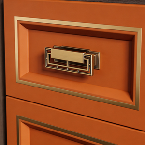 Luxuriöser Einbauschrank mit Goldverzierung, Glastüren, LED-Beleuchtung, Amerikanischer Stil, Kleiderschrank mit seitlichem Bücherregal für Schlafzimmer - Product Image 2