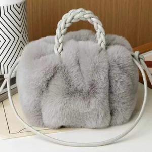 Bolsos de Mano Elegantes de Piel de Conejo para Mujer, Otoño Invierno, Bolsos de Hombro Cruzados al por Mayor, Diseño de Calabaza, Temática de Nubes - Product Image 1