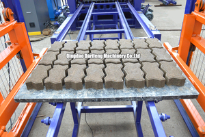 Macchina per Blocchi di Cemento CHB Qt12-15, Macchinario per Produzione di Mattoni in Cemento, Macchinari Edili per Blocchi Forati da 4, 6, <span class=keywords><strong>8</strong></span>, 9 Pollici - Product Image 5