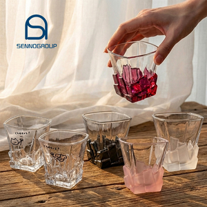 Creative Quadrate <span class=keywords><strong>Bicchieri</strong></span> di Whisky di <span class=keywords><strong>vetro</strong></span> <span class=keywords><strong>rosa</strong></span> cubetto di ghiaccio acqua smerigliato tazza di tè Whisky <span class=keywords><strong>bicchieri</strong></span> con Custom scatola di legno per il regalo - Product Image 1