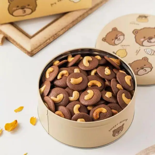 Wholesale food safe round Christmas airtight premium cookie tin can cheap customized round cake chocolate biscuit tin container