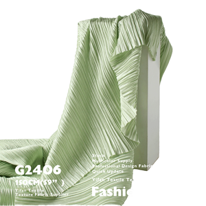 ผ้าไหมซาตินย้อมลายทางแบบยืดได้ ผลิตตามสั่งจาก Issey Miyake สำหรับทำกางเกงและชุดเดรส - Product Image 2