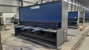 Machine de découpe de tôles métalliques, épaisseur 25 mm, longueur de coupe 6300 mm, équipement de découpe de plaques industrielles pour l'exportation au Canada - Product Image 5