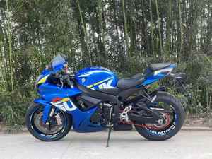 ซูซูกิ GSX600 600 ซีซี เครื่องยนต์ 4 สูบเรียง ความเร็วรอบสูง มอเตอร์ไซค์สปอร์ตมือสอง ใช้แก๊สโซลีน รถจักรยานยนต์สปอร์ตสำหรับแข่ง - Product Image 4