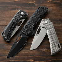 Couteau de poche pliant léger 107g en acier en poudre M390 de qualité supérieure, lame Drop Point, manche en alliage de titane antidérapant, motif CNC Frag
