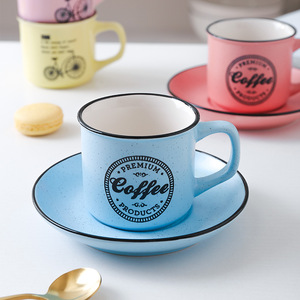 <span class=keywords><strong>Venta</strong></span> directa <span class=keywords><strong>de</strong></span> fábrica <span class=keywords><strong>de</strong></span> <span class=keywords><strong>tazas</strong></span> y platillos <span class=keywords><strong>de</strong></span> porcelana <span class=keywords><strong>de</strong></span> color caramelo <span class=keywords><strong>de</strong></span> 200ml, juego <span class=keywords><strong>de</strong></span> <span class=keywords><strong>tazas</strong></span> <span class=keywords><strong>de</strong></span> café sublimadas personalizadas <span class=keywords><strong>para</strong></span> bebidas <span class=keywords><strong>de</strong></span> té - Product Image 5