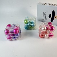 Nouveau cube magique en plastique perlé, jouet anti-stress à presser, balle sonore, soulage le stress, rebond lent, cube magnétique pour enfants