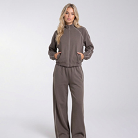 Ensemble de survêtement personnalisé pour femme, veste bomber courte zippée en interlock avec passepoil contrastant et pantalon de jogging large, ensemble 2 pièces