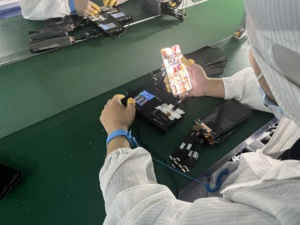 หน้าจอ TFT LCD ที่ใช้ร่วมกันได้<span class=keywords><strong>ส</strong></span>ำหรับโทรศัพท์มือถือ <span class=keywords><strong>Redmi</strong></span> <span class=keywords><strong>Note</strong></span> <span class=keywords><strong>6</strong></span> <span class=keywords><strong>Pro</strong></span> ขนาด <span class=keywords><strong>6</strong></span>.3 นิ้ว พร้อมการรับประกัน 1 ปี <span class=keywords><strong>ค</strong></span>วาม<span class=keywords><strong>ส</strong></span>ว่าง 400cd+ - Product Image 4