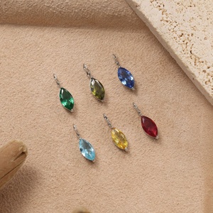 Pendentif en acier inoxydable plaqué or 18 carats avec pierre de naissance, cristal taille marquise 8x3mm, chaîne minimaliste, bijoux fins pour femmes et jeunes filles - Product Image 2
