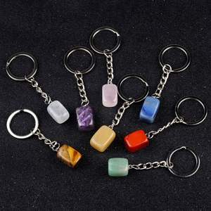 Porte-clés en pierre naturelle de cristal, pendentif en quartz en forme de bloc oblong, cadeau souvenir, vente en gros - Product Image 1