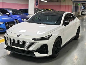 Auto Usata Cha-ng-an 2024 <span class=keywords><strong>U</strong></span>-<span class=keywords><strong>N</strong></span>-<span class=keywords><strong>I</strong></span>-V 1.5 <span class=keywords><strong>T</strong></span> Luxury con Trasmissione Automatica - Product Image 1