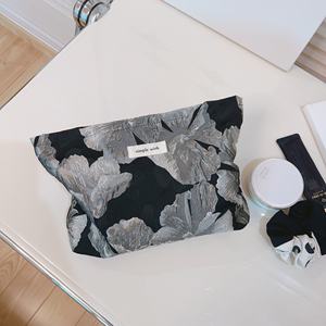 Sac de maquillage en toile jacquard noir et blanc avec fermeture éclair, sac à main pour femme, sac intérieur, sac de rangement pour articles de toilette, sac de voyage, style tendance - Product Image 3