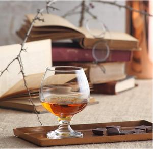 Raymond <span class=keywords><strong>verre</strong></span> à whisky <span class=keywords><strong>tulipe</strong></span> personnalisé 390ml <span class=keywords><strong>verre</strong></span> à brandy <span class=keywords><strong>verre</strong></span> à reniflard à <span class=keywords><strong>cognac</strong></span> - Product Image 3