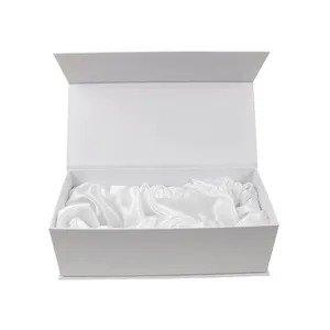 定制Logo印刷豪华硬纸白色封口磁铁纸盒鞋包装磁性礼品盒
