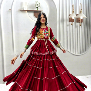 Lehenga Choli Rojo Bordado, Vestido Tradicional Indio Pakistaní, Traje Étnico Largo Hasta el Suelo para Bodas y Fiestas - Product Image 1