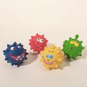 Juguete Masticable para Mascotas con Púas Suaves, Pelota de Látex Resistente con Cara Divertida para la Higiene Bucal - Product Image 2