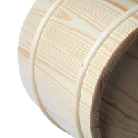 Cubo de sauna moderno de madera maciza con ventanas de travesaño para accesorios de sala de vapor post-sauna