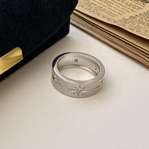 แหวนเงินแท้ S925 รูปดาวหกแฉก สไตล์ฝรั่งเศสโบราณ ดีไซน์เรโทร หรูหรา เรียบง่าย ประดับเพชรทรงตั้ง - Product Image 2