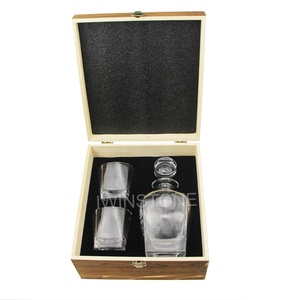 Diamant gravé <span class=keywords><strong>carafe</strong></span> à <span class=keywords><strong>whisky</strong></span> et lunettes barre sertie de <span class=keywords><strong>bouchon</strong></span> pour cadeau et fête <span class=keywords><strong>carafe</strong></span> à <span class=keywords><strong>whisky</strong></span> coffret cadeau En Verre - Product Image 1