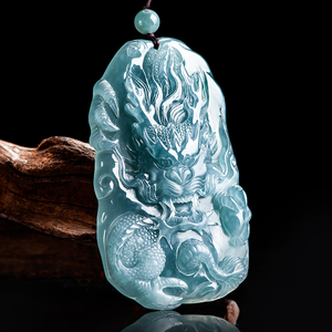 Pendentif dragon d'eau bleu en jade naturel authentique au style imposant. Jade de qualité supérieure de grande taille. Pendentif dragon du zodiaque pour homme. - Product Image 3