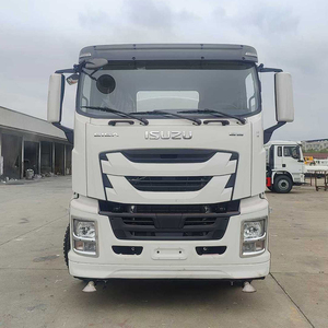 Camión Cisterna de Agua ISUZU GIGA 6X4 de 20000L, Camión Aspersor y Lavador de Calles con Tanque de 5cbm y Transmisión Manual - Product Image 2