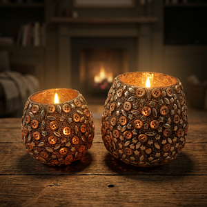 Support de bougie décoratif en fer forgé fait main Sonnet Decor, support de bougie de table en métal pour bougies de Noël et bougies votives - Product Image 1