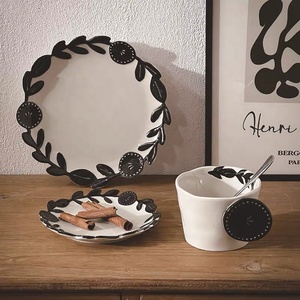 Japanese Vintage Flower Rattan Leaf Ceramic Tea Cup <b>and</b> <b>Saucer</b> <b>Set</b> Porcelain Creative 300ml Coffee Latte Cup With <b>Saucer</b> - Product Image 4