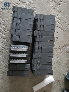 Module de contrôle industriel Q68DAIN, contrôleur logique programmable PLC, module d'entrée/sortie numérique 3*550=1650, automatisation industrielle - Product Image 1