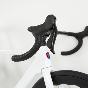 Bicicleta de Ciudad TWITTER CYCTRAC R15pro, de Carreras, de Fibra de Carbono, 24 Velocidades, <span class=keywords><strong>Ruedas</strong></span> 700c, Frenos de Disco Hidráulicos, Cuadro Rígido, Ligera, para Carretera - Product Image 5