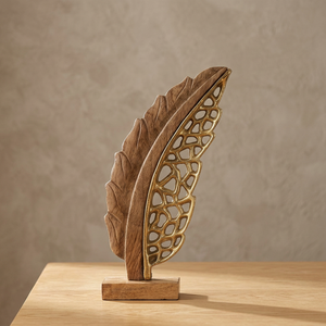 Pluma de Latón Decorativa para Mesa, Pieza de Arte de Estilo Rústico con Acabado de Madera Natural - Product Image 5