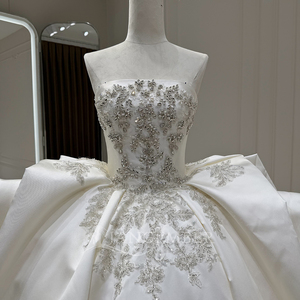 Robe de mariée de luxe ivoire Xx108, ornée de cristaux, coupe architecturale, traîne en satin et tulle, pour cérémonie nuptiale formelle Jancember - Product Image 6