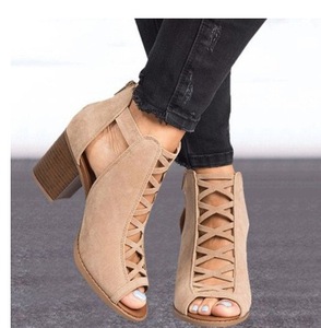 <span class=keywords><strong>Sandali</strong></span> Estivi 2026 <span class=keywords><strong>con</strong></span> <span class=keywords><strong>Tacco</strong></span> <span class=keywords><strong>Alto</strong></span> e Ammortizzazione, Stile Gladiatore <span class=keywords><strong>con</strong></span> Punta Aperta, Disponibili su Wish e AliExpress per Europa e Stati Uniti, Produzione all'Ingrosso - Product Image 2